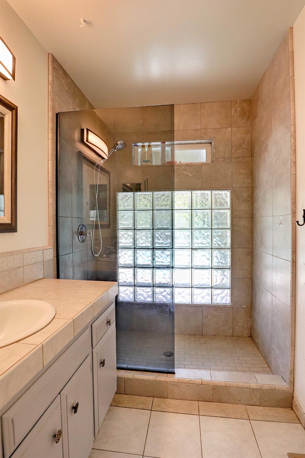 4768 E Gettysburg Ave, Fresno, CA 93726