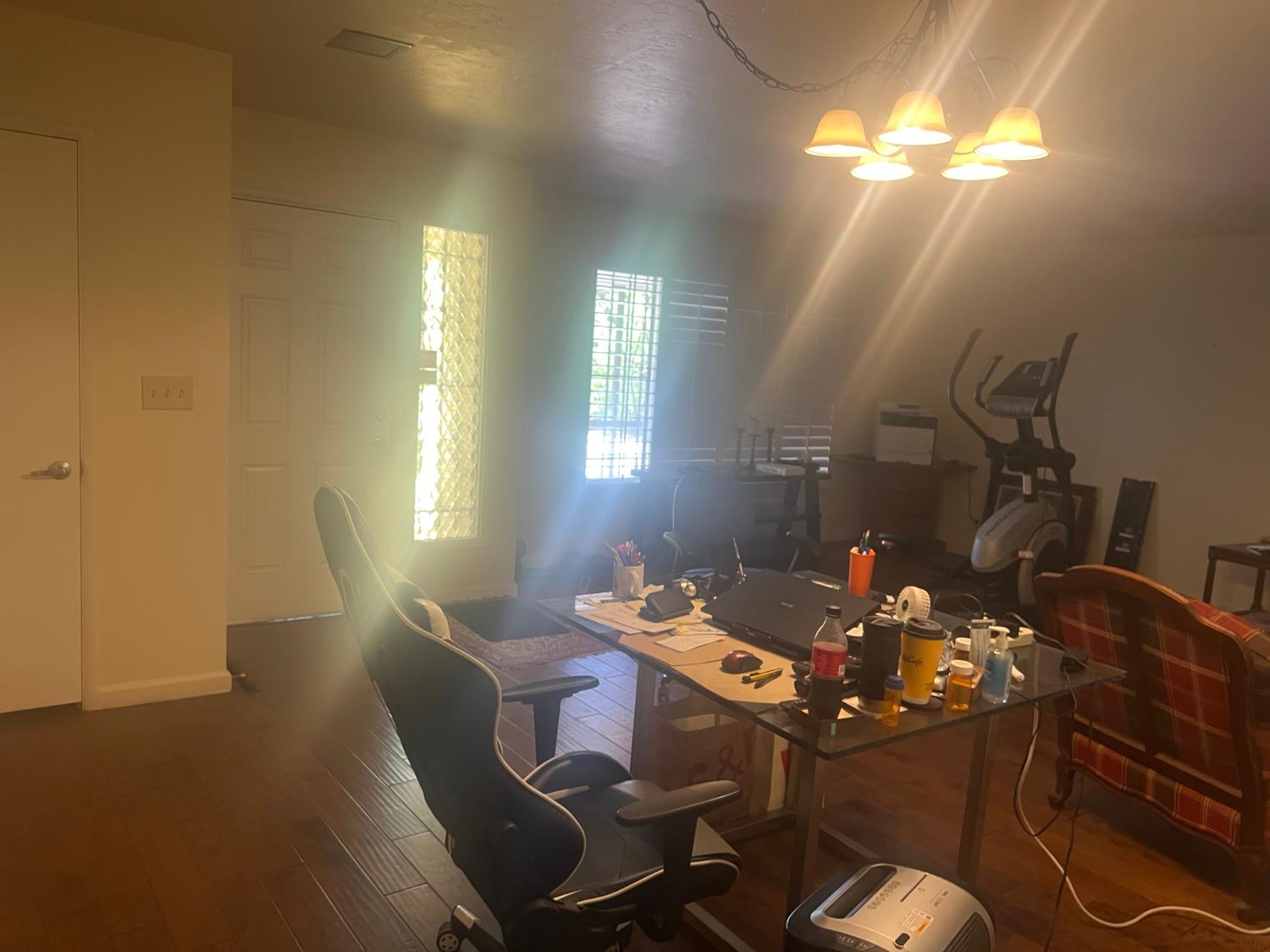 493 W Keats Ave, Fresno, CA 93704