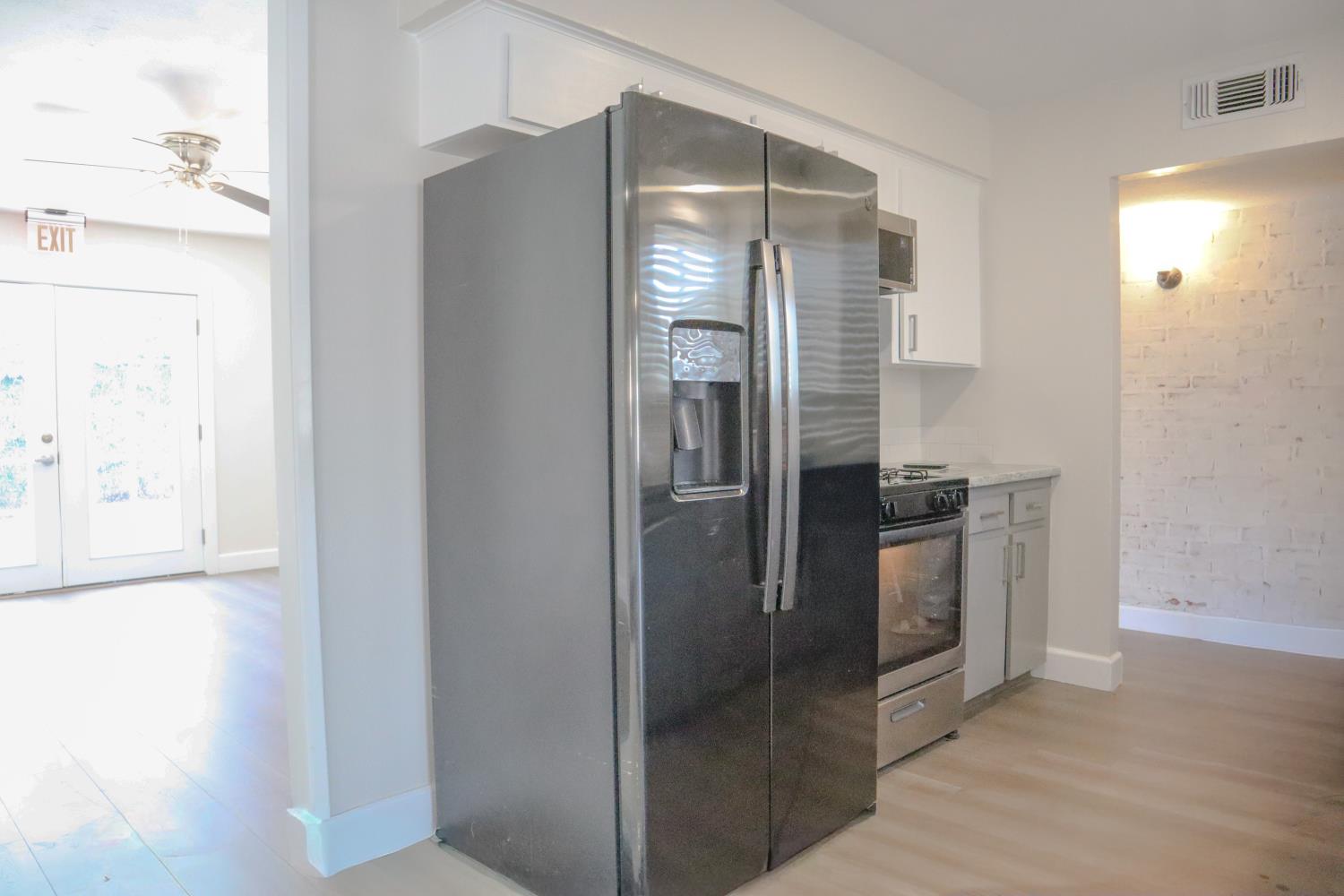 1657 E Paul Ave, Fresno, CA 93710