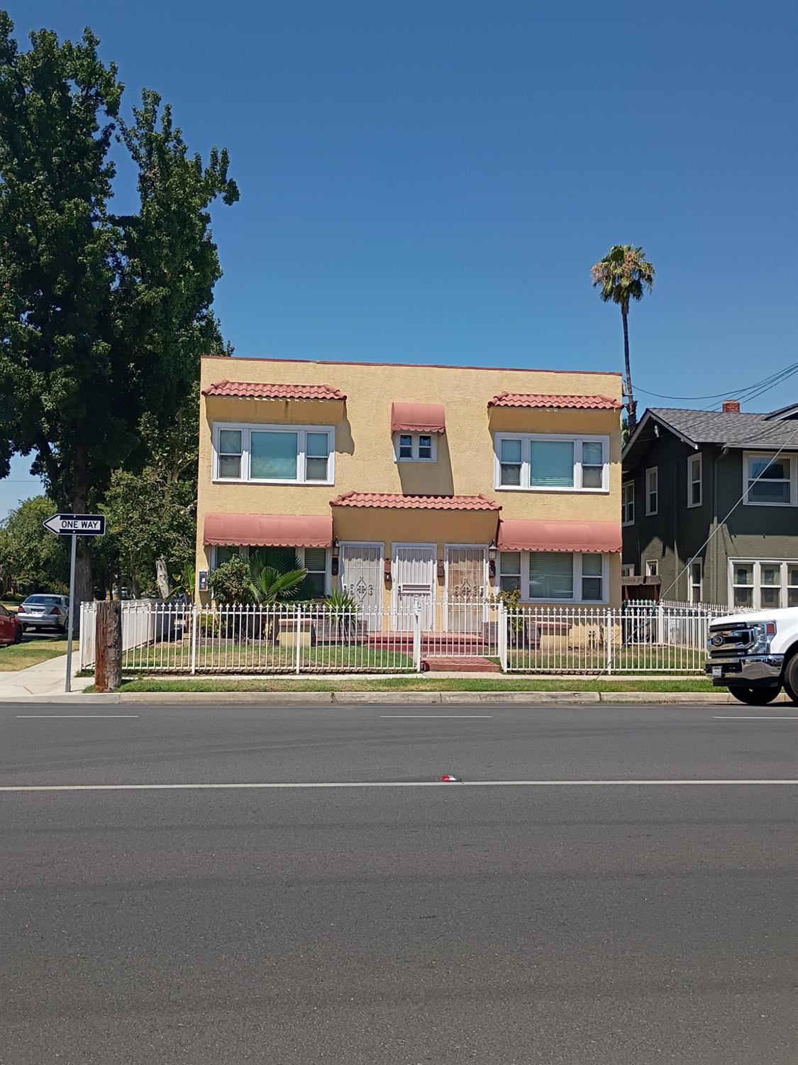 2701 N Wishon Ave, Fresno, CA 93704