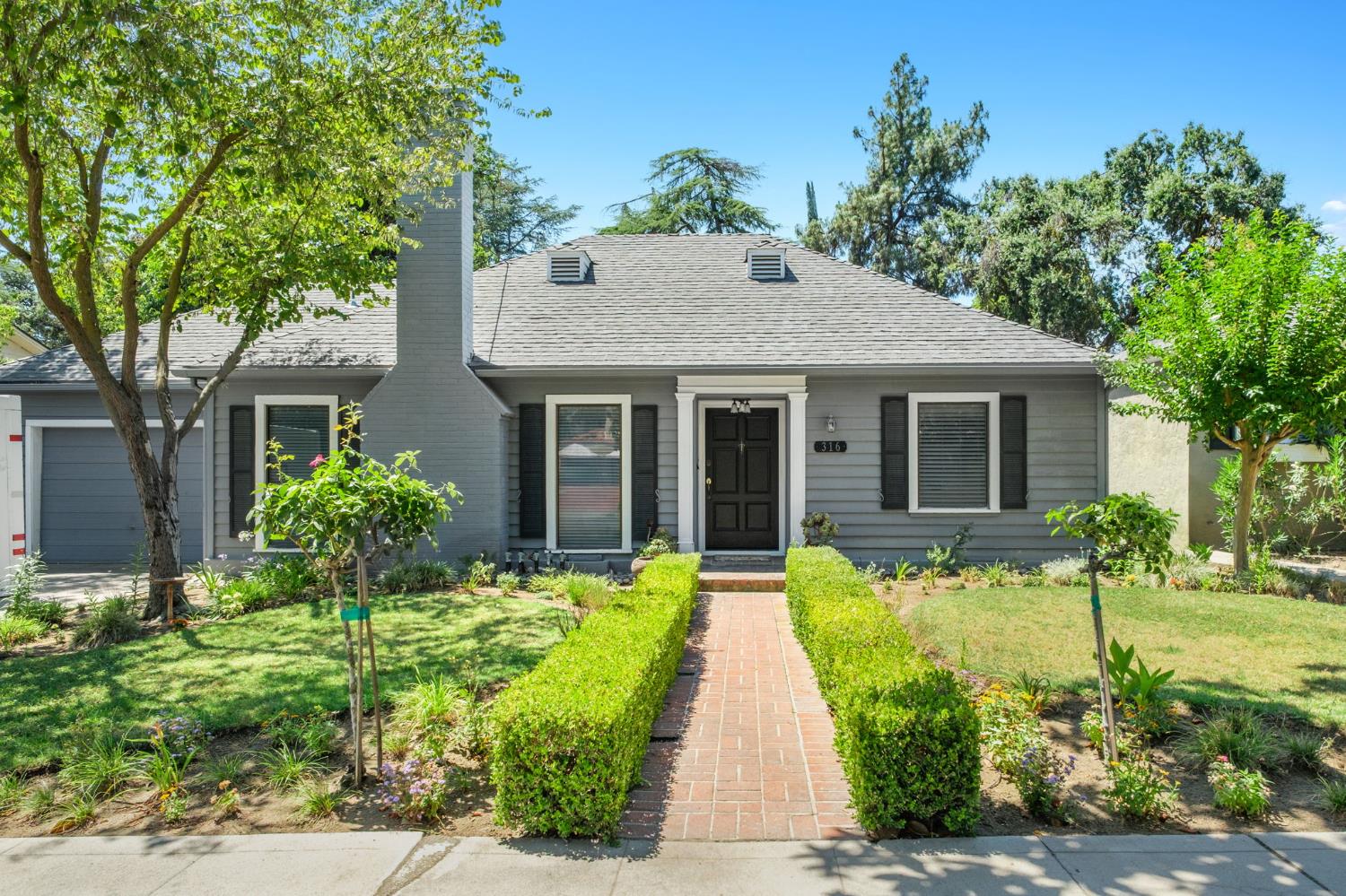 316 E Brown Ave, Fresno, CA 93704