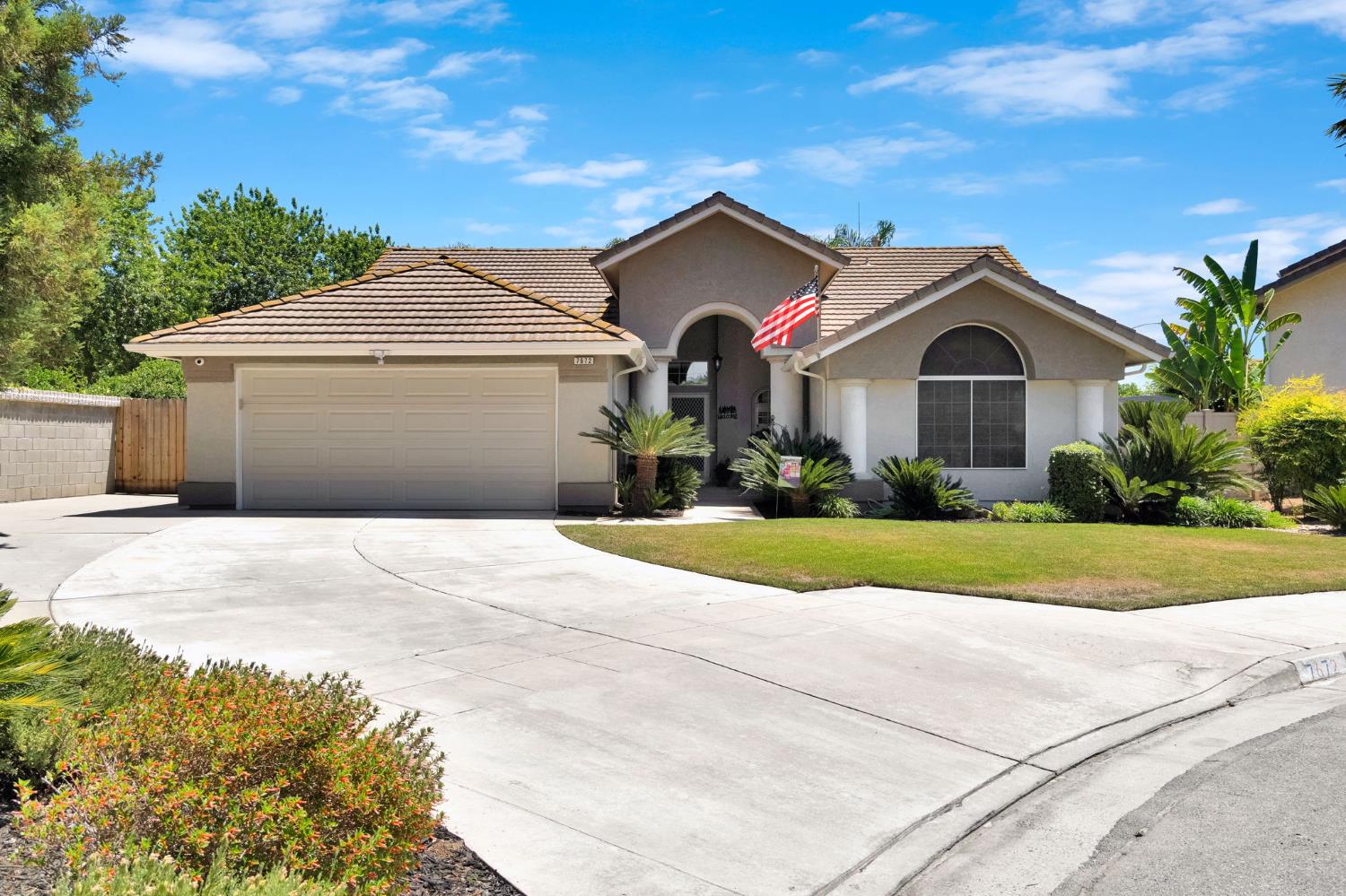 7672 N Dante Ave, Fresno, CA 93722