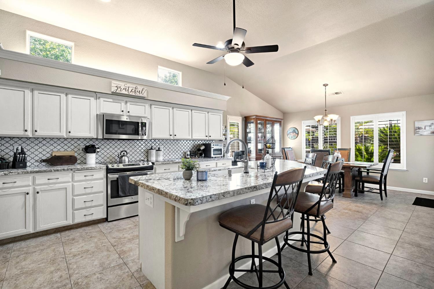 7672 N Dante Ave, Fresno, CA 93722