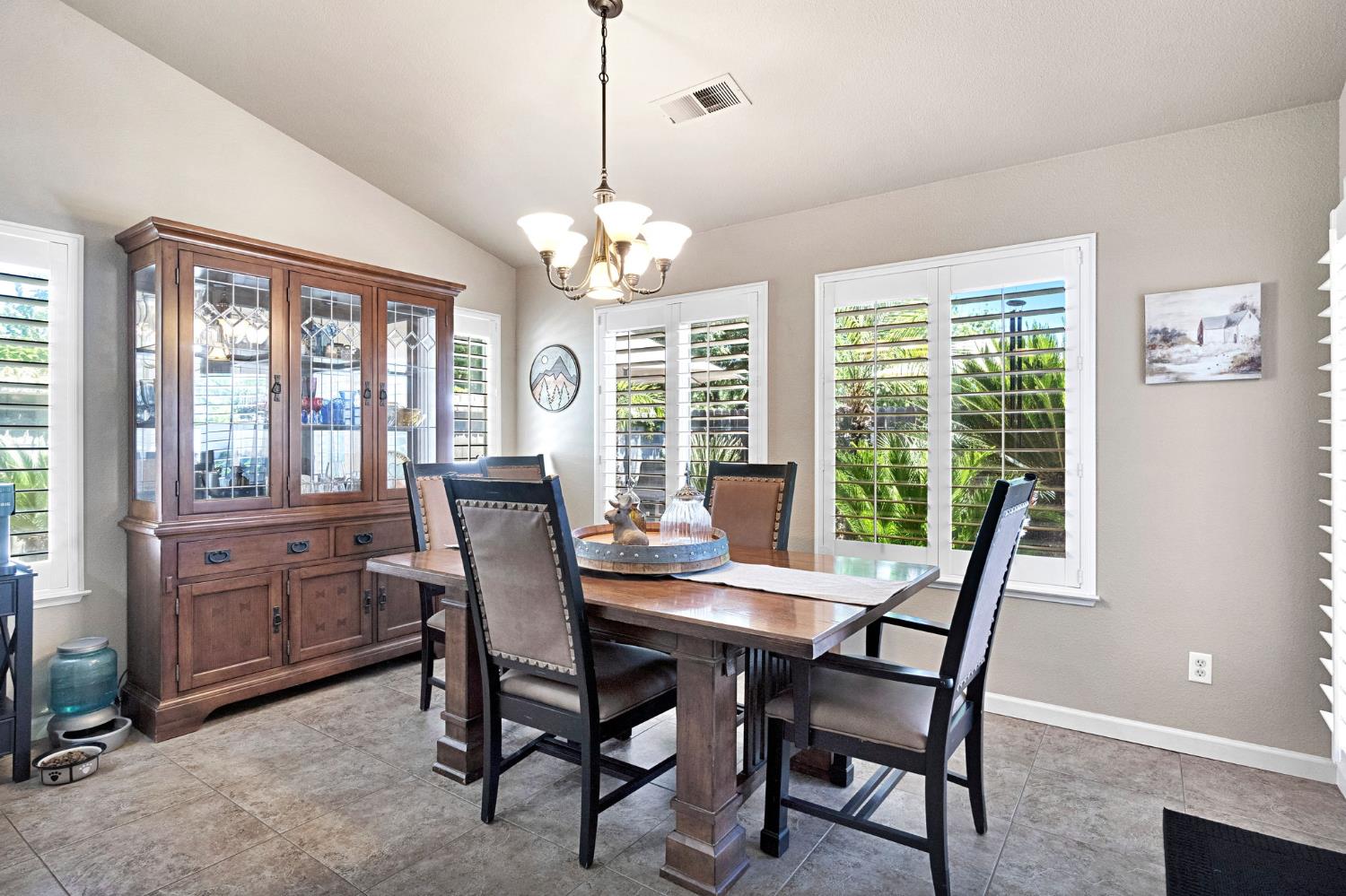 7672 N Dante Ave, Fresno, CA 93722