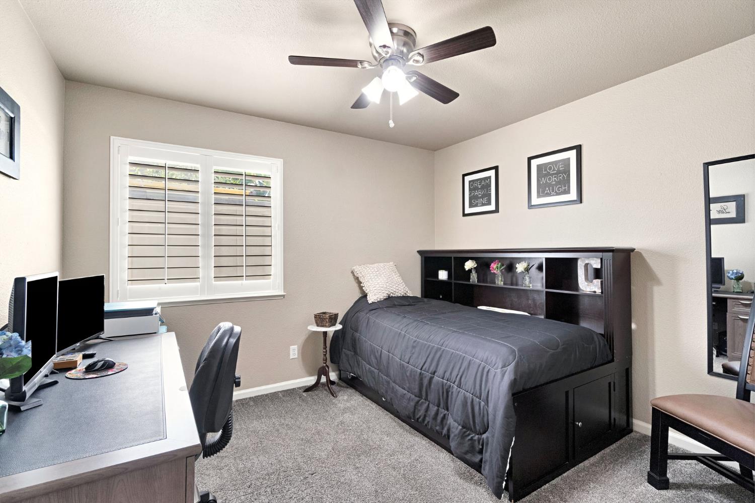 7672 N Dante Ave, Fresno, CA 93722