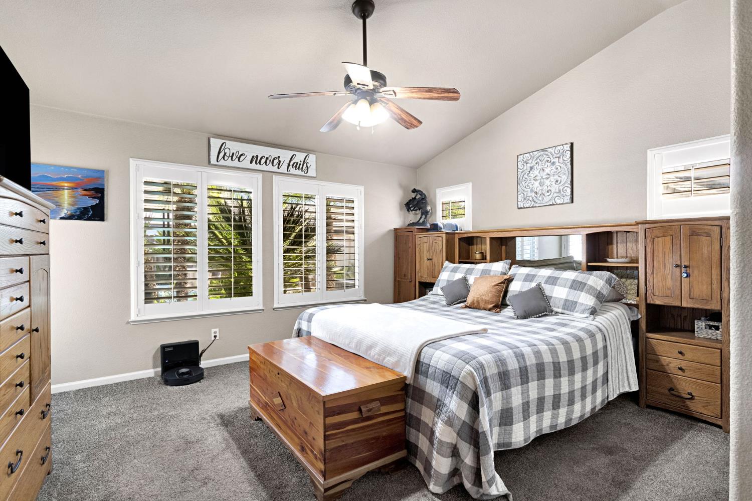 7672 N Dante Ave, Fresno, CA 93722
