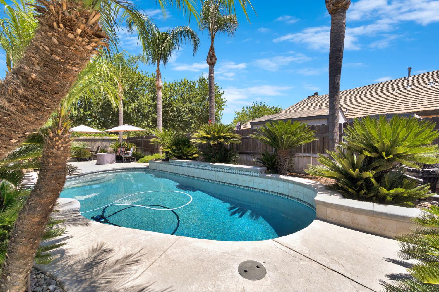 7672 N Dante Ave, Fresno, CA 93722