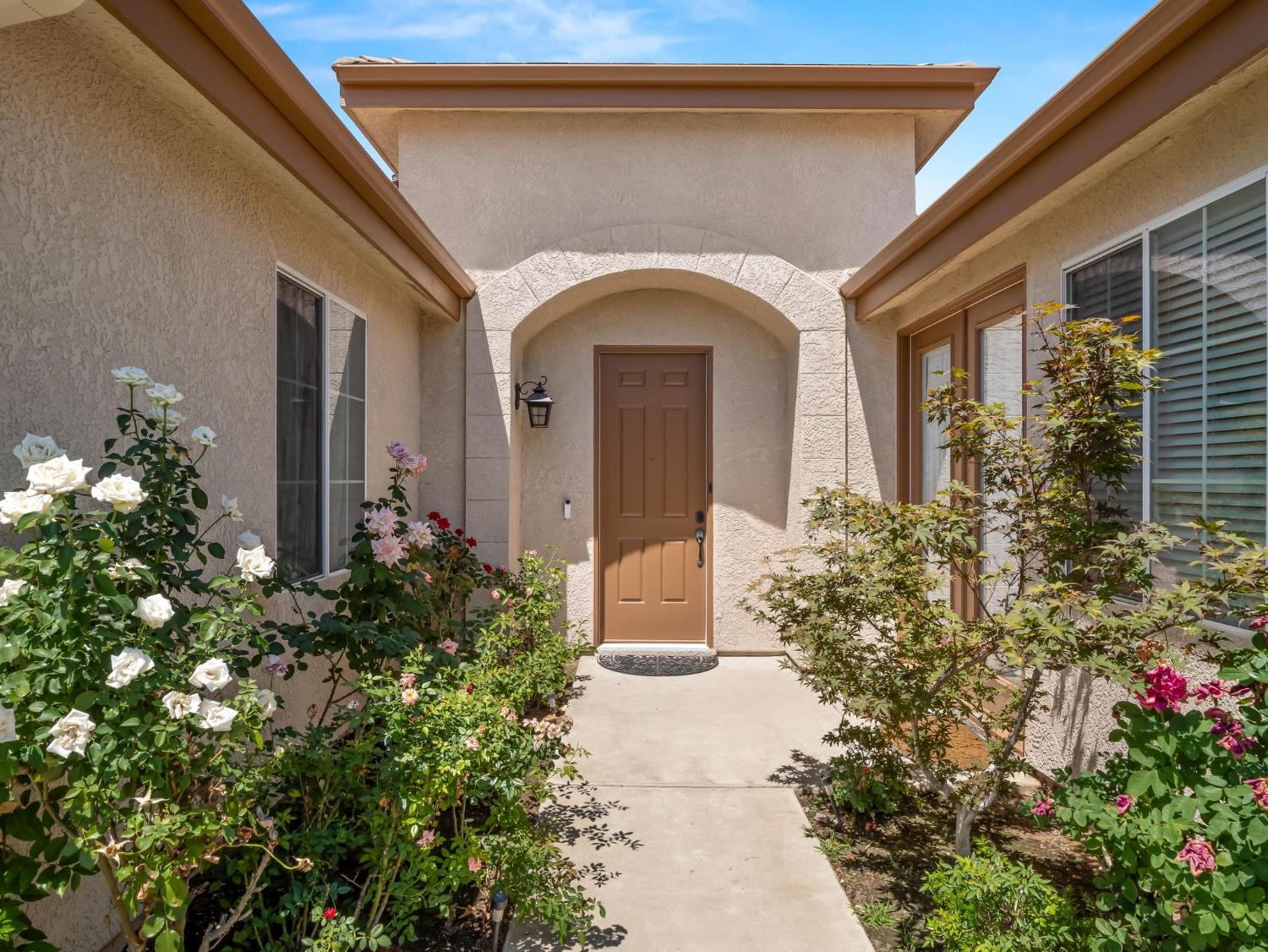2222 Carson Ave, Clovis, CA 93611