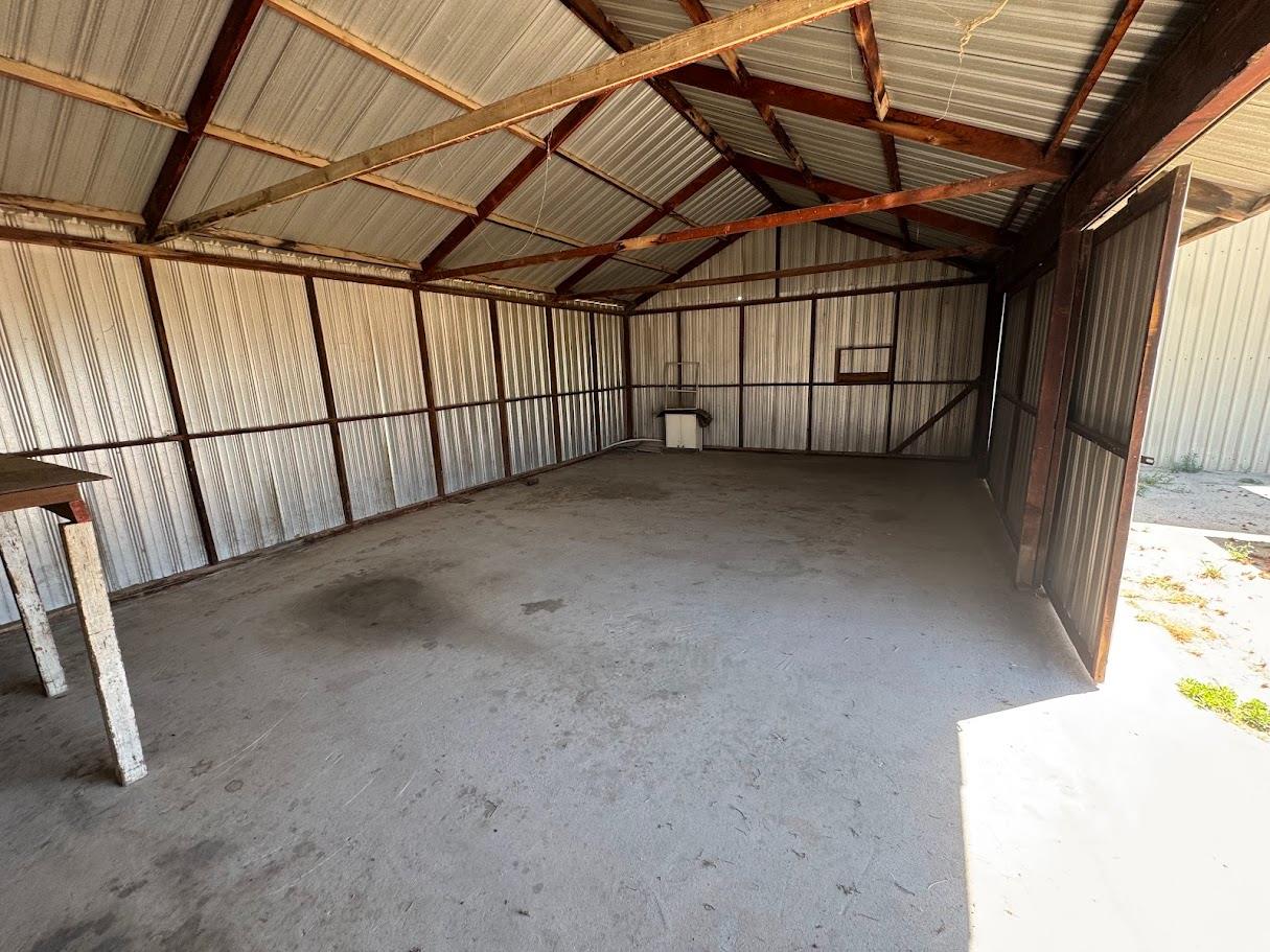 376 E Klepper, Caruthers, CA 93609