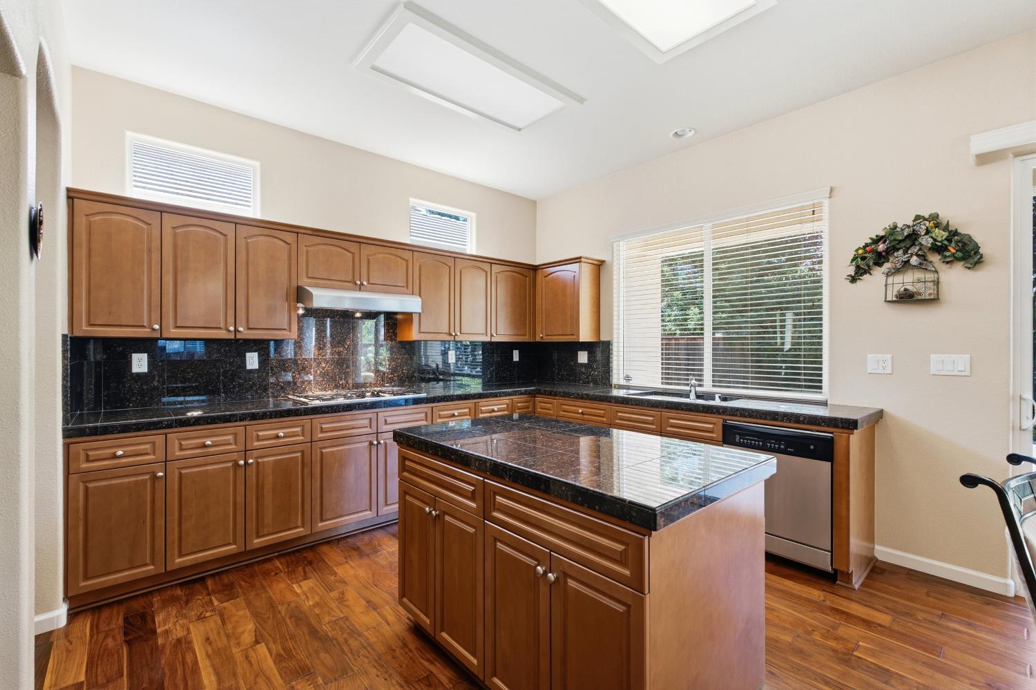 3242 Everglade Ave, Clovis, CA 93619