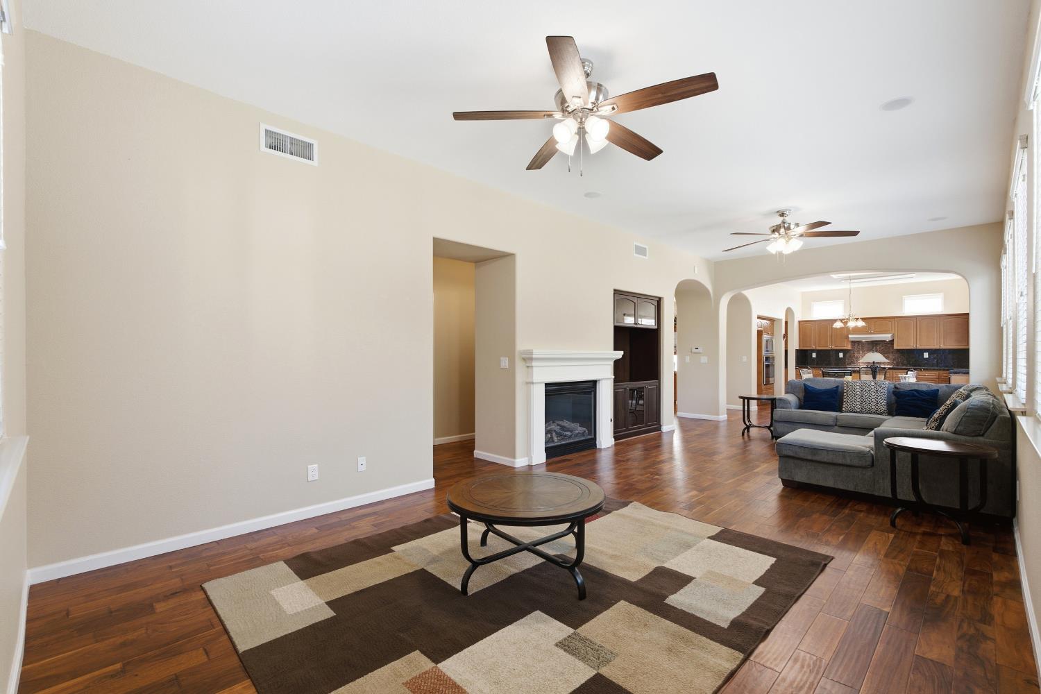 3242 Everglade Ave, Clovis, CA 93619