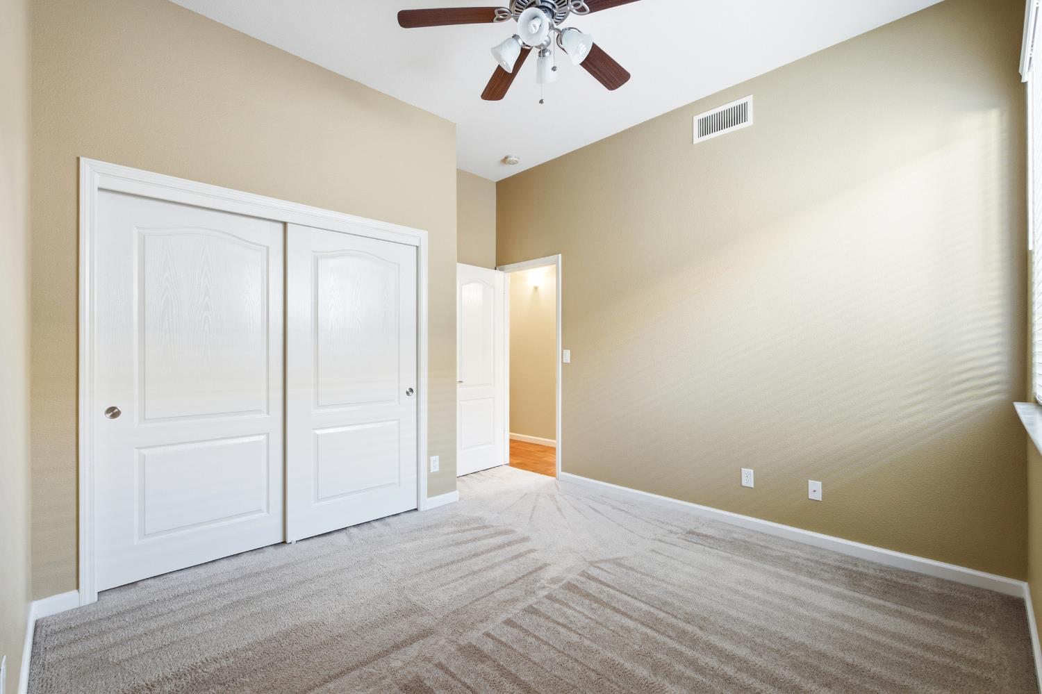 3242 Everglade Ave, Clovis, CA 93619