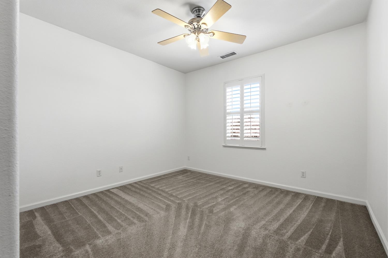 3242 Everglade Ave, Clovis, CA 93619