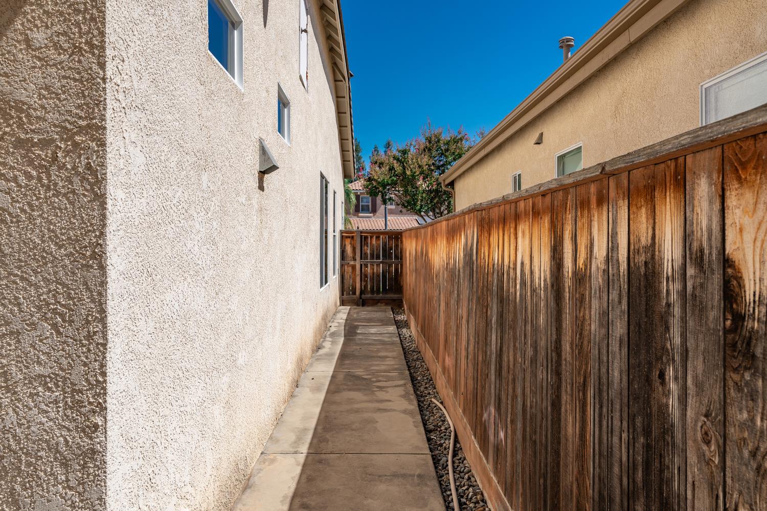 3242 Everglade Ave, Clovis, CA 93619
