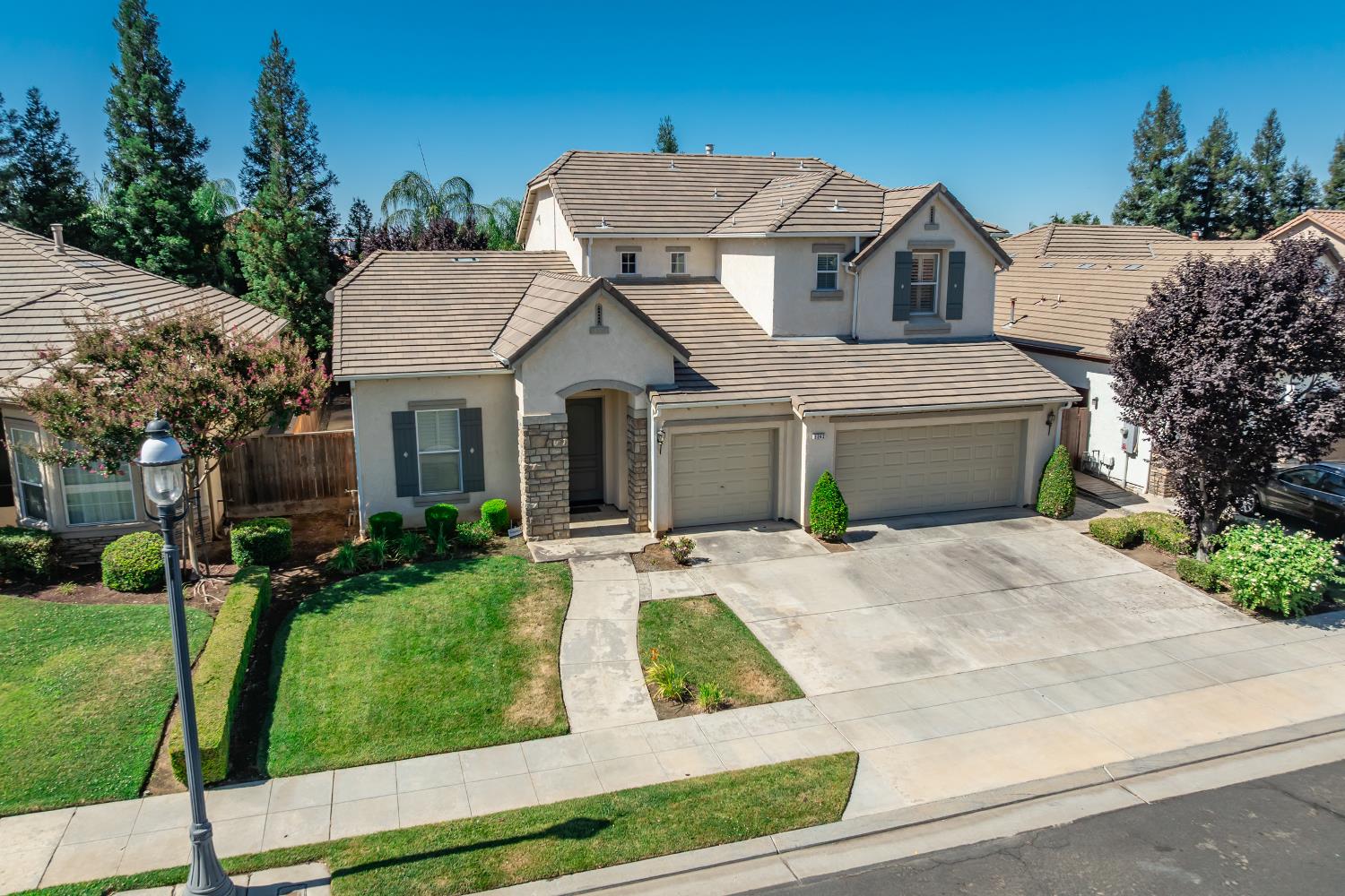 3242 Everglade Ave, Clovis, CA 93619