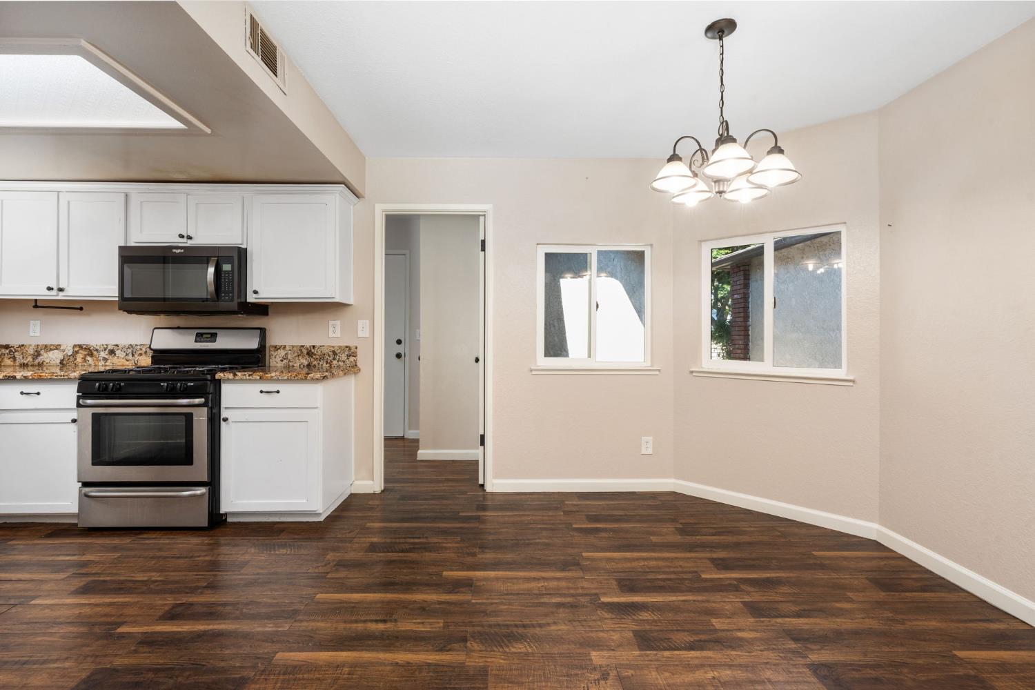 3034 N Marty Ave, Fresno, CA 93722