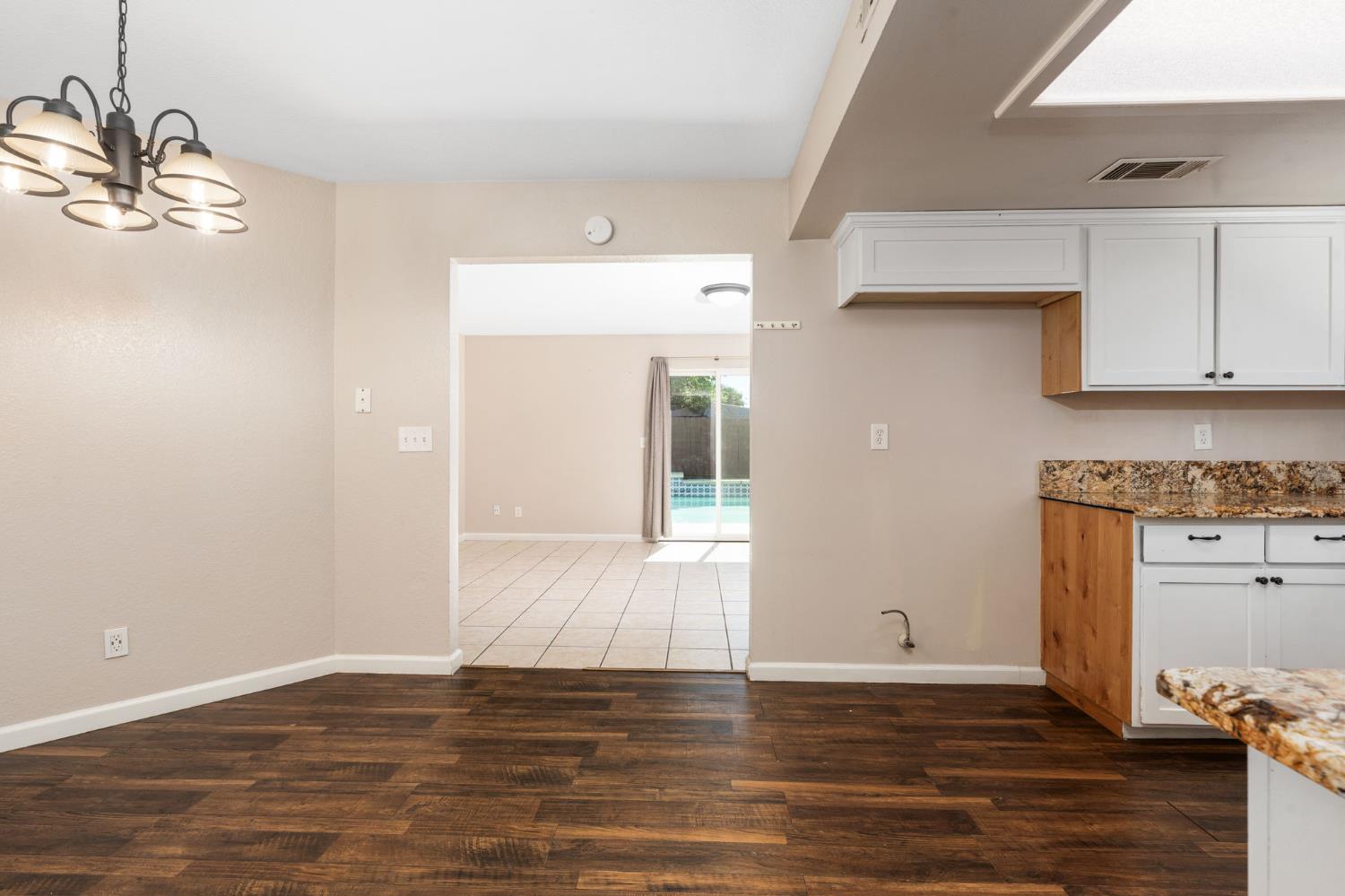 3034 N Marty Ave, Fresno, CA 93722