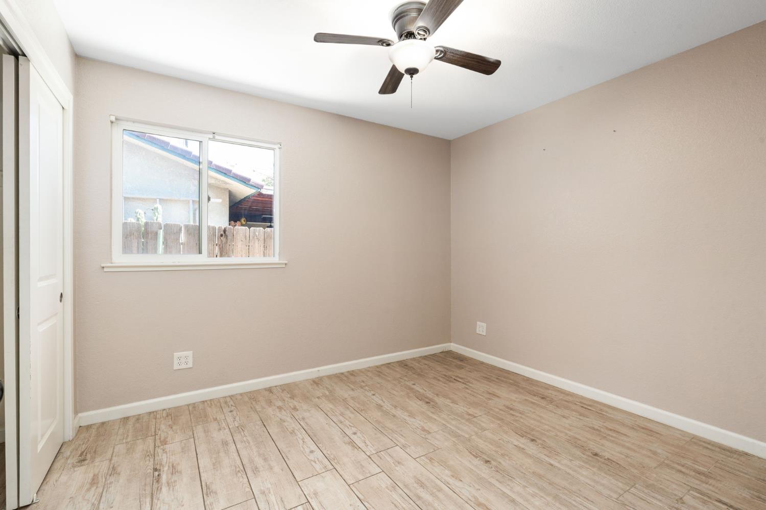 3034 N Marty Ave, Fresno, CA 93722