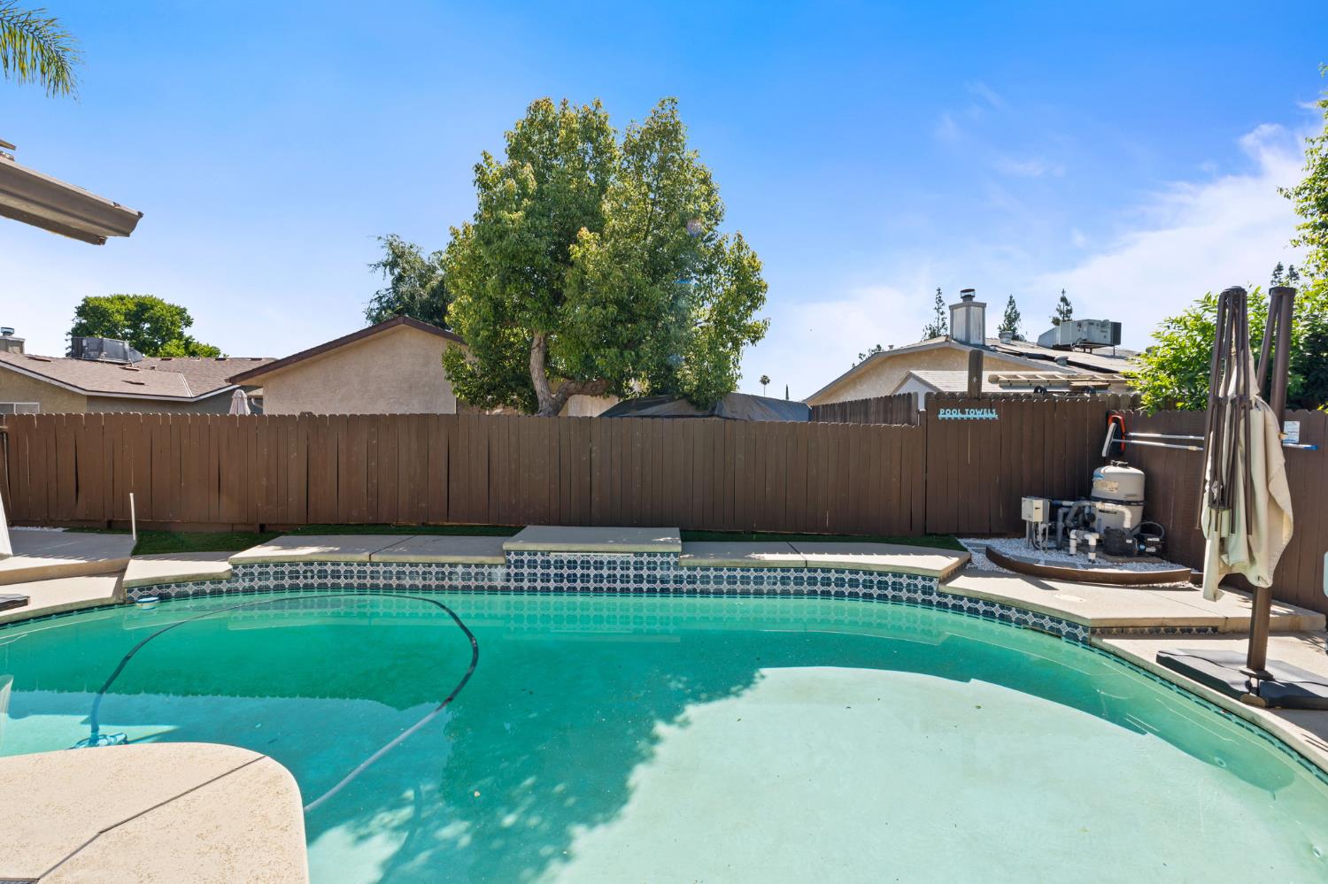 3034 N Marty Ave, Fresno, CA 93722