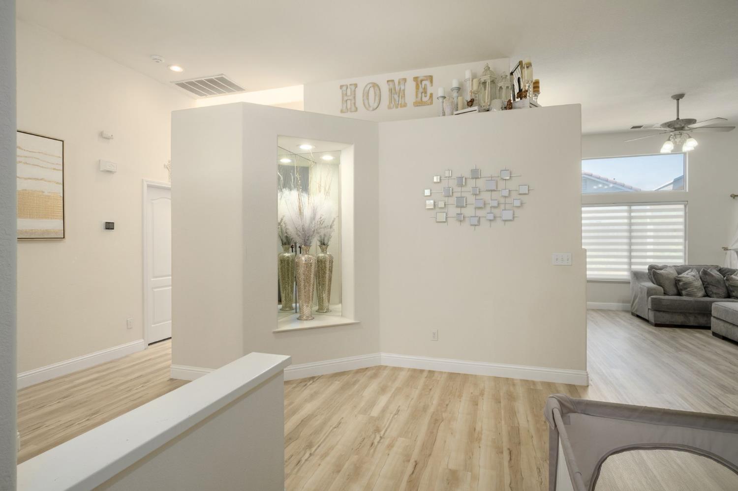 1746 E Chelsea Dr, Fresno, CA 93720