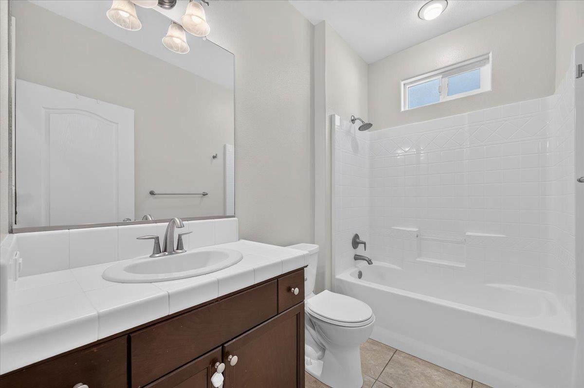 3532 Hampton Way, Clovis, CA 93619