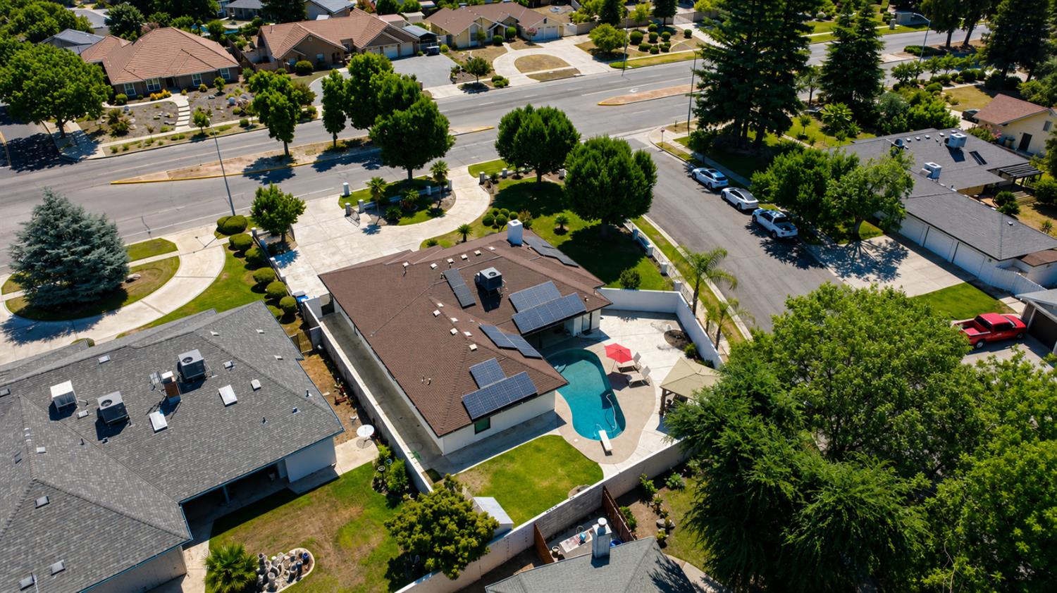445 E Audubon Dr, Fresno, CA 93720
