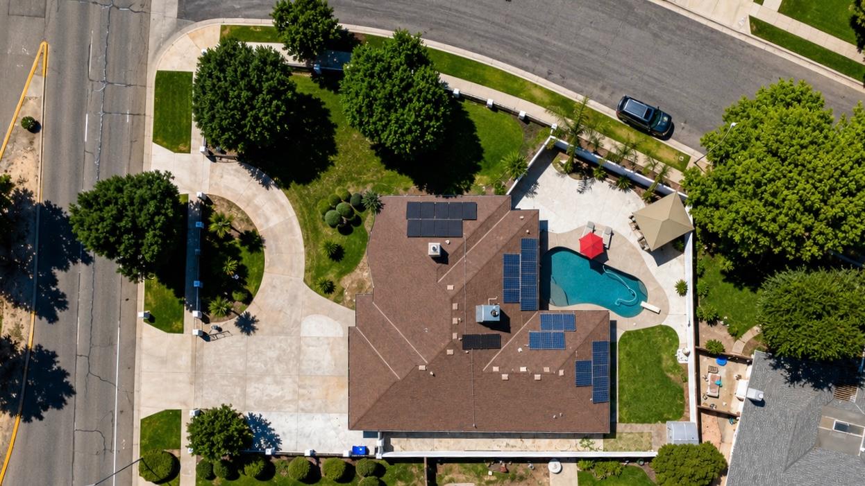 445 E Audubon Dr, Fresno, CA 93720