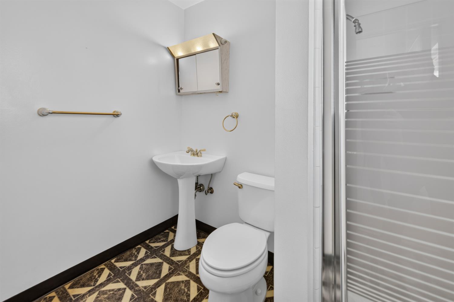 1641 Oxford Ave, Clovis, CA 93612