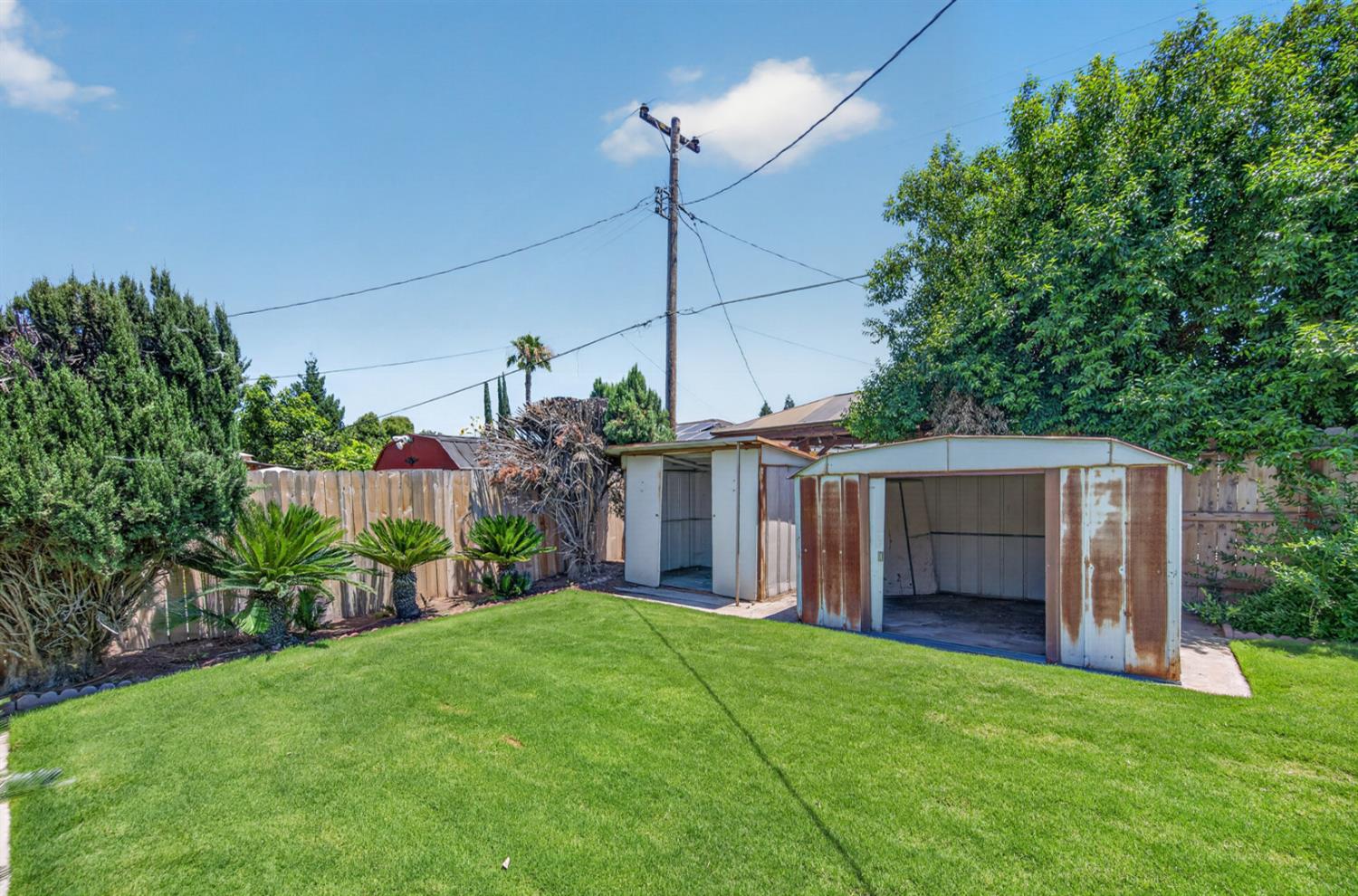1641 Oxford Ave, Clovis, CA 93612