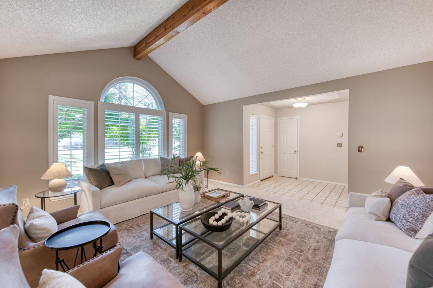 152 Karen Ave, Clovis, CA 93612