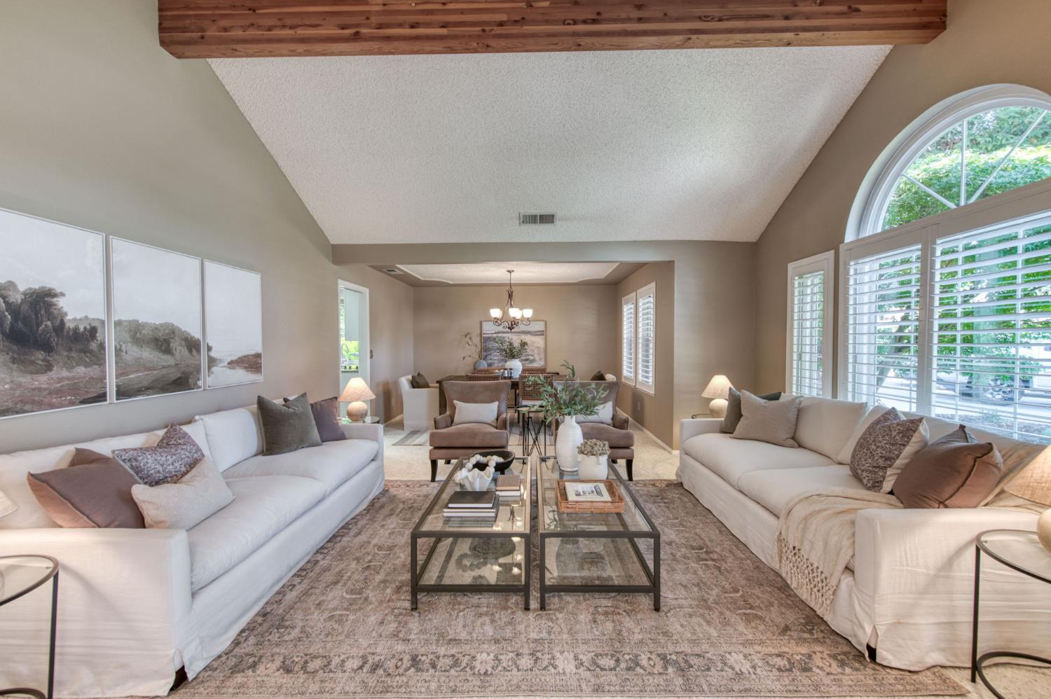 152 Karen Ave, Clovis, CA 93612