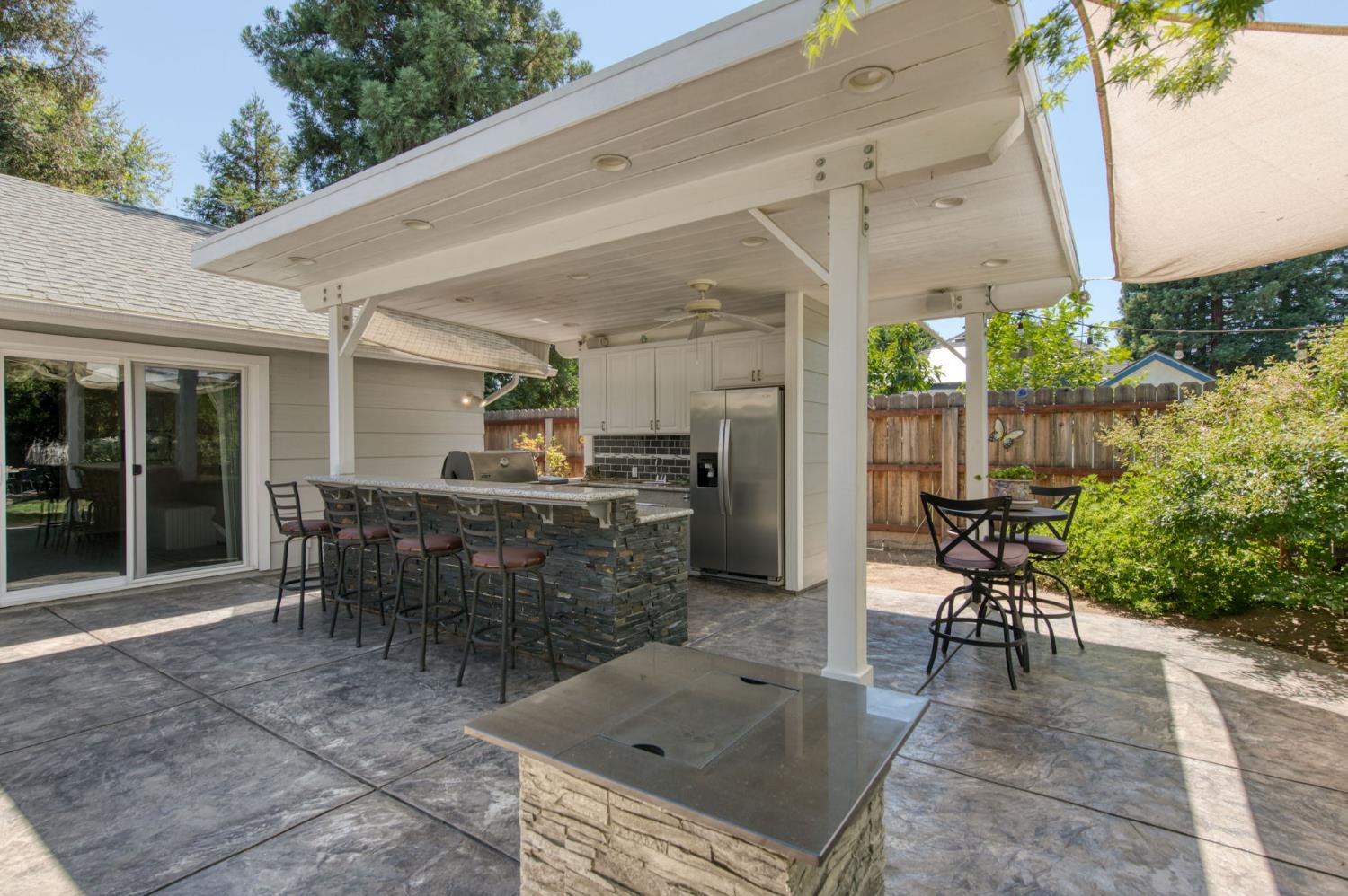 152 Karen Ave, Clovis, CA 93612