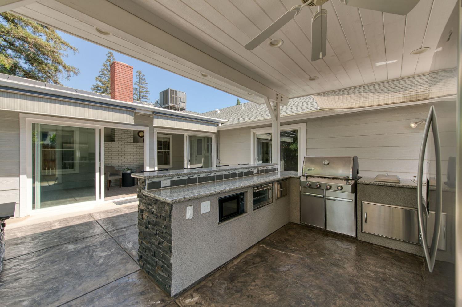 152 Karen Ave, Clovis, CA 93612
