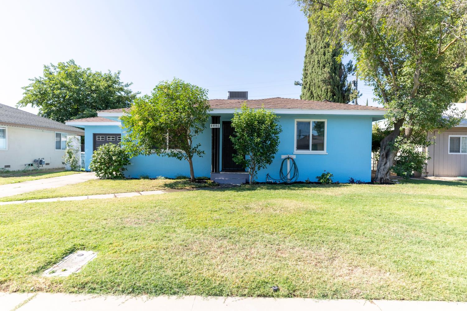 4446 E Brentwood Ave, Fresno, CA 93703