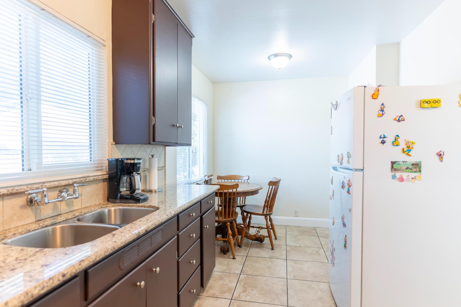 4446 E Brentwood Ave, Fresno, CA 93703