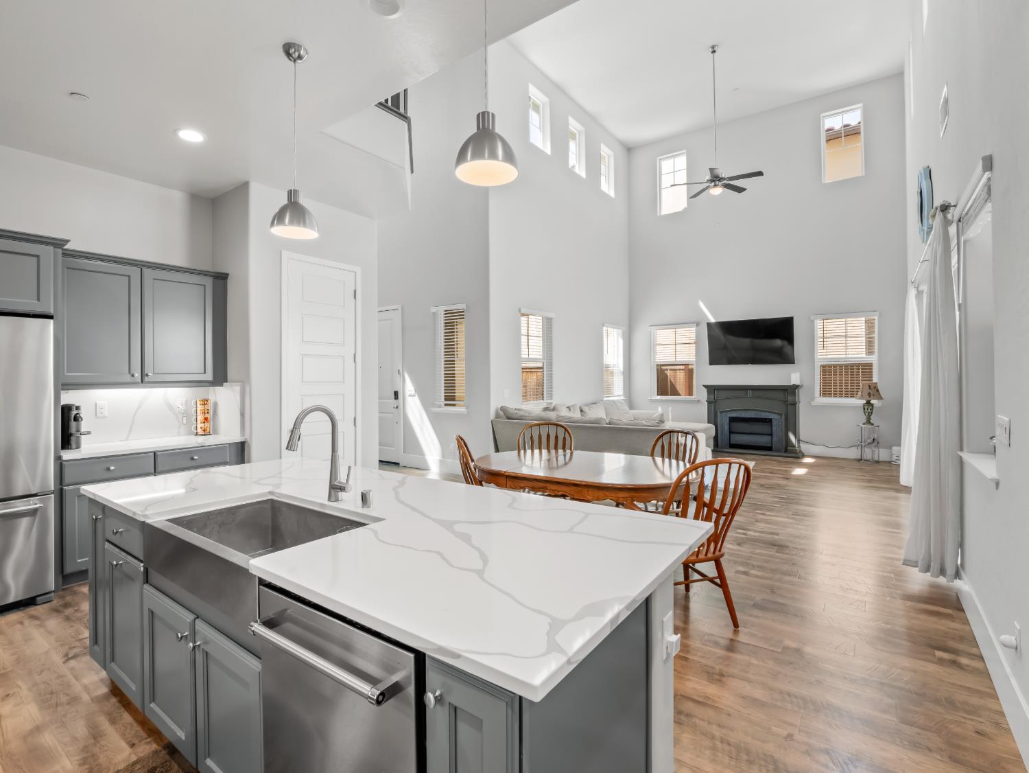 4477 Vineyard Dr, Madera, CA 93636