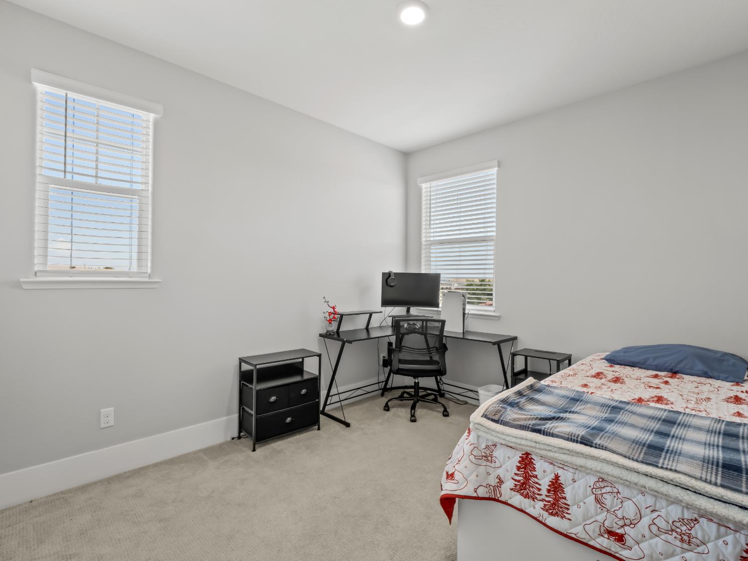 4477 Vineyard Dr, Madera, CA 93636