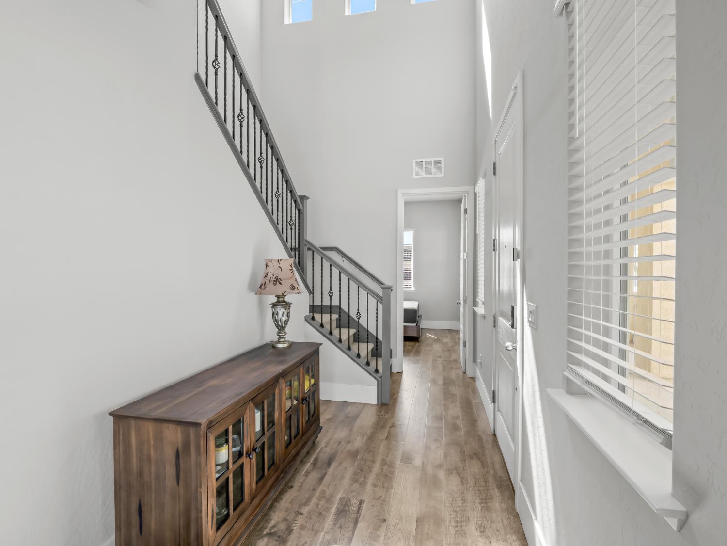 4477 Vineyard Dr, Madera, CA 93636