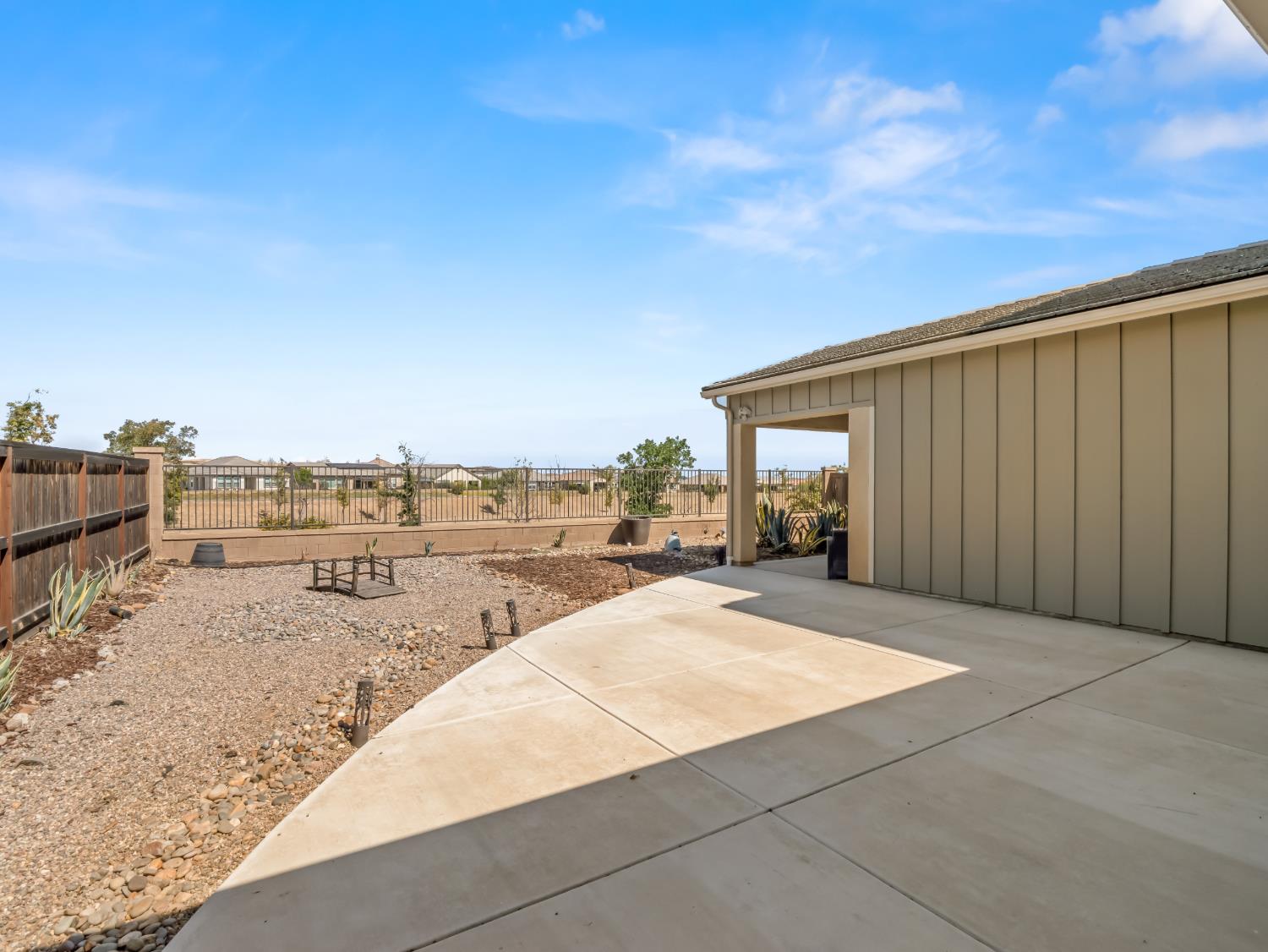 4477 Vineyard Dr, Madera, CA 93636