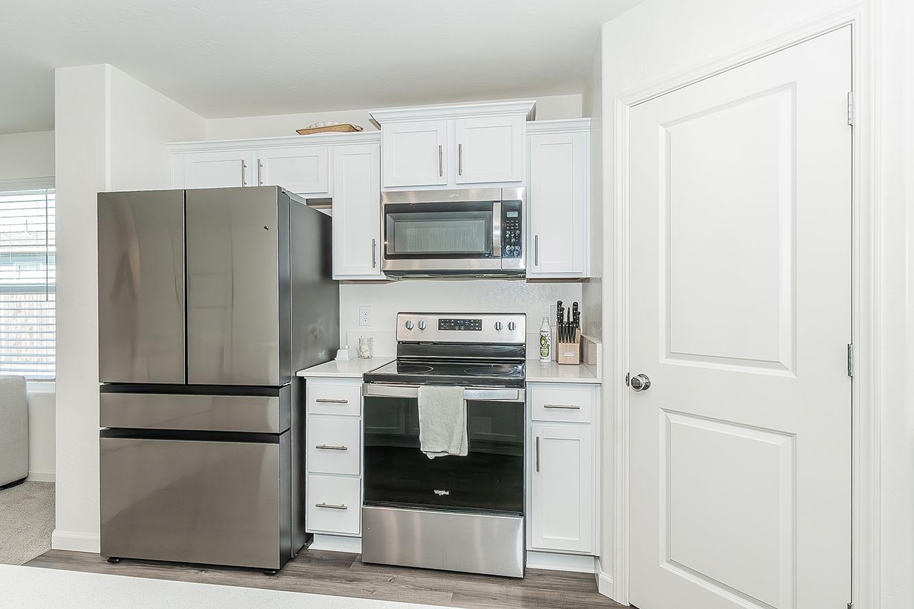 1105 E Packwood, Visalia, CA 93292
