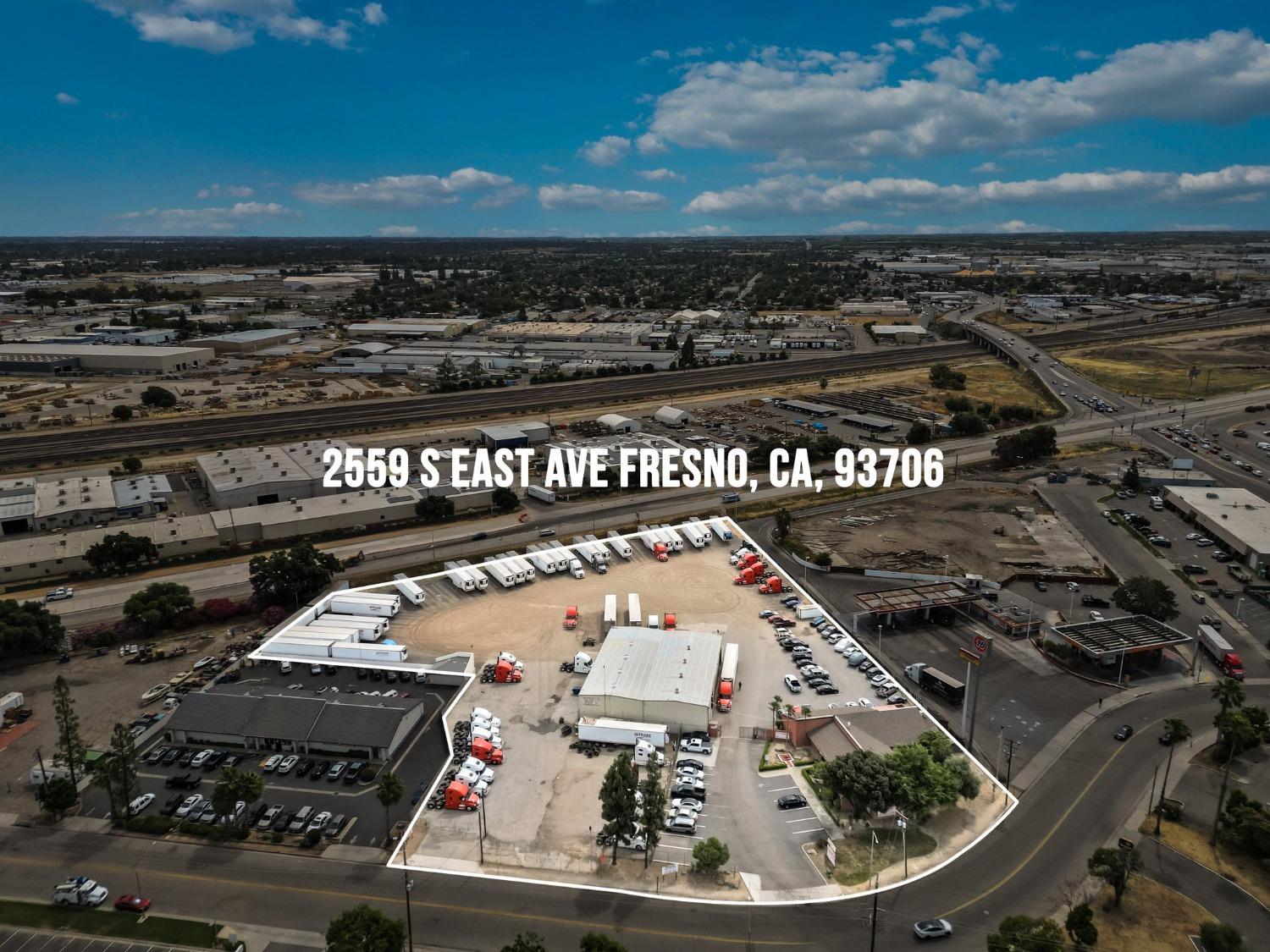 2559 S East Ave, Fresno, CA 93706