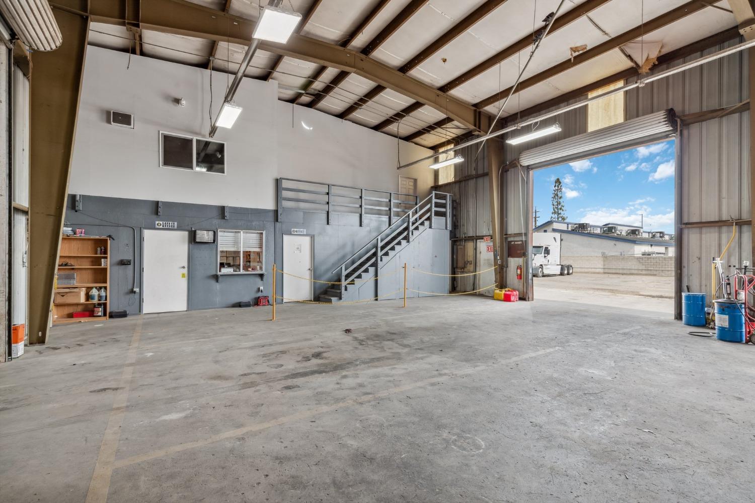 2559 S East Ave, Fresno, CA 93706