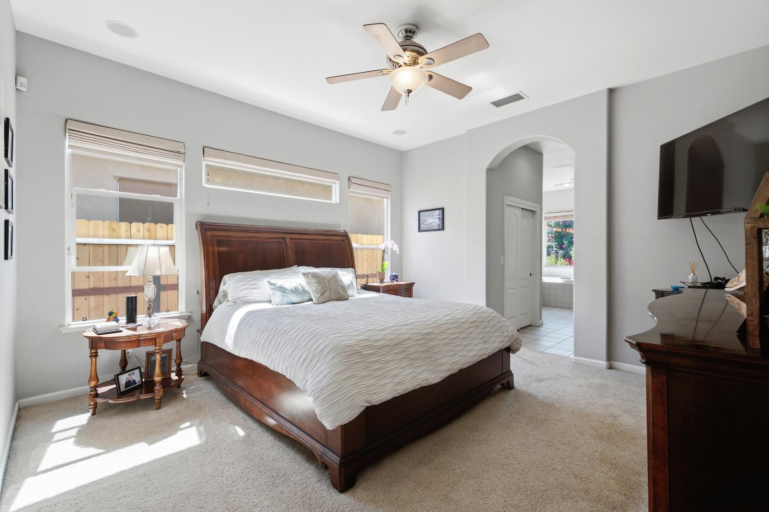 2140 Serena Ave, Clovis, CA 93619