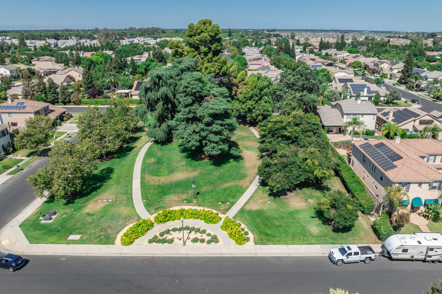2140 Serena Ave, Clovis, CA 93619