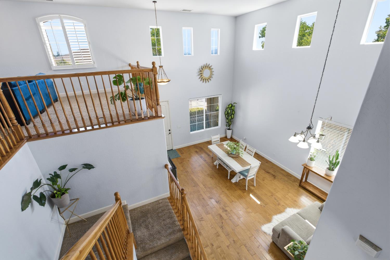 7082 E Ramona Way, Fresno, CA 93737