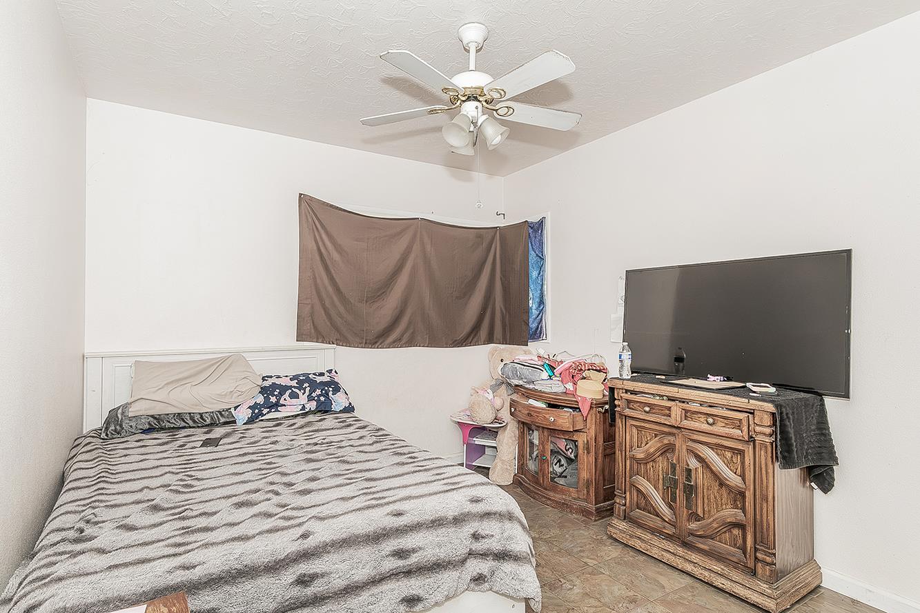 17209 E Floral Ave, Reedley, CA 93654