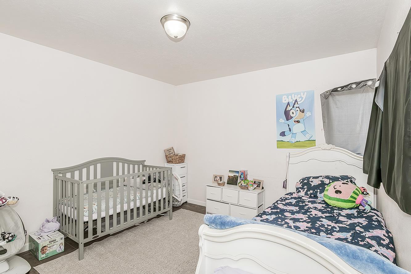 17209 E Floral Ave, Reedley, CA 93654
