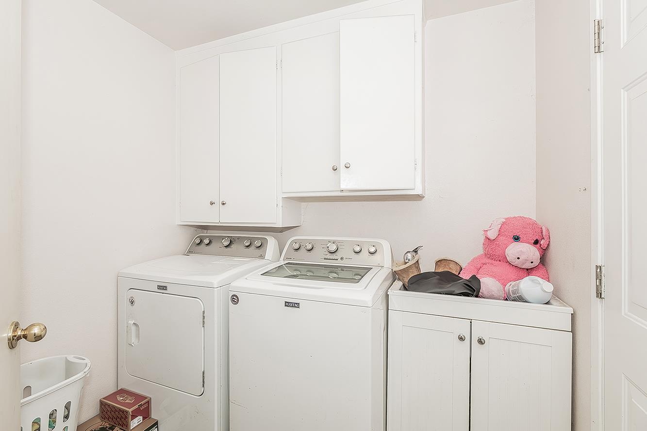 17209 E Floral Ave, Reedley, CA 93654