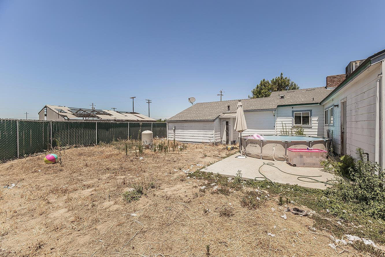 17209 E Floral Ave, Reedley, CA 93654