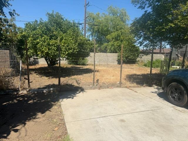 824 826 B St, Fresno, CA 93706